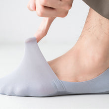 Laden Sie das Bild in den Galerie-Viewer, 🧦Rutschfeste Unsichtbare Socken Aus Eisseide