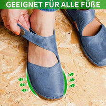 Laden Sie das Bild in den Galerie-Viewer, Vintage &amp; Weiche  Klett Mary Jane Sandalen