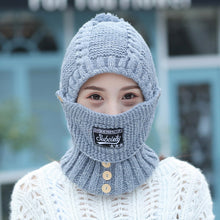 Laden Sie das Bild in den Galerie-Viewer, 2 in 1 Maske Schal Strickmütze