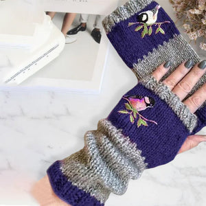 Warme Handschuhe mit Patchwork-Stickerei