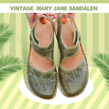 Laden Sie das Bild in den Galerie-Viewer, Vintage &amp; Weiche  Klett Mary Jane Sandalen