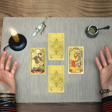 Laden Sie das Bild in den Galerie-Viewer, 🔮Goldfolie Tarot🔮